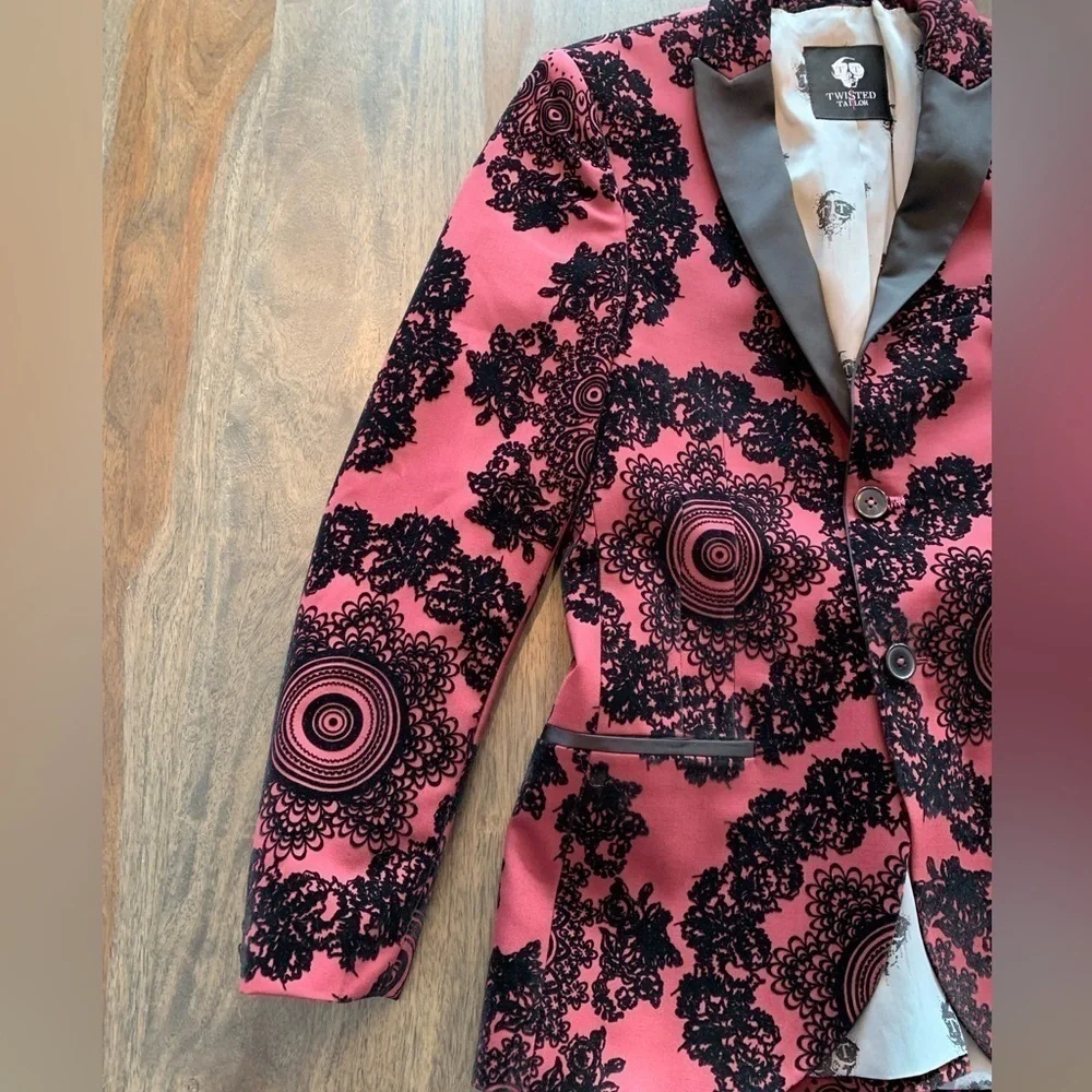 Twisted Tailor Blazer Men Sz 34R Black Burgundy Textured Velvet Dandy Old Money - Picture 6 of 16